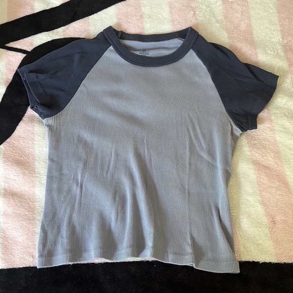 Brandy Melville Tops - Brandy Melville short sleeve